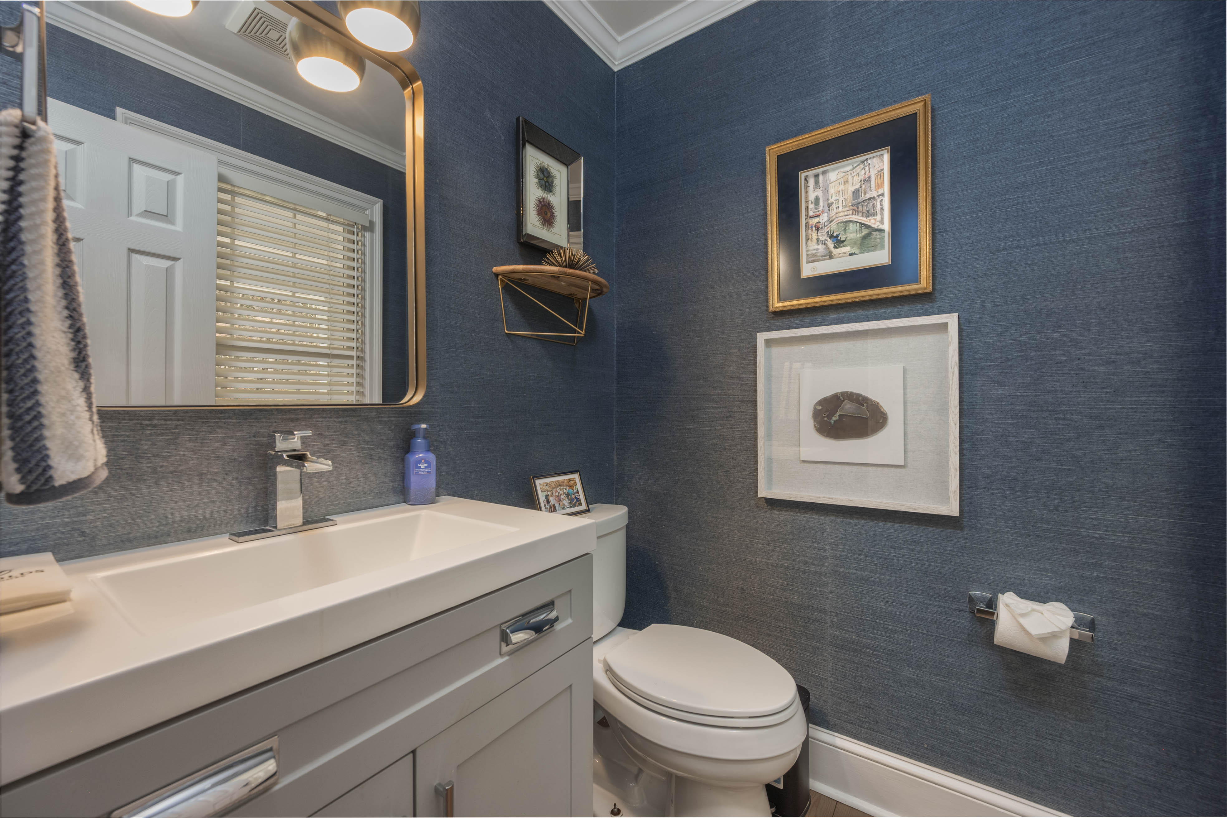 1571 Snug Harbor Drive image 6